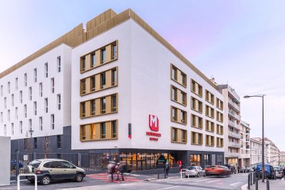 photographe immobilier marseille aix en provence Programme immobilier hotel Meininger - Marseille vue façade en plan large